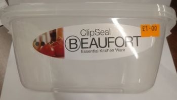 ClipSeal Beaufort Essential Kitchen Ware 2ltr Square Container with Ultra Clip Lid